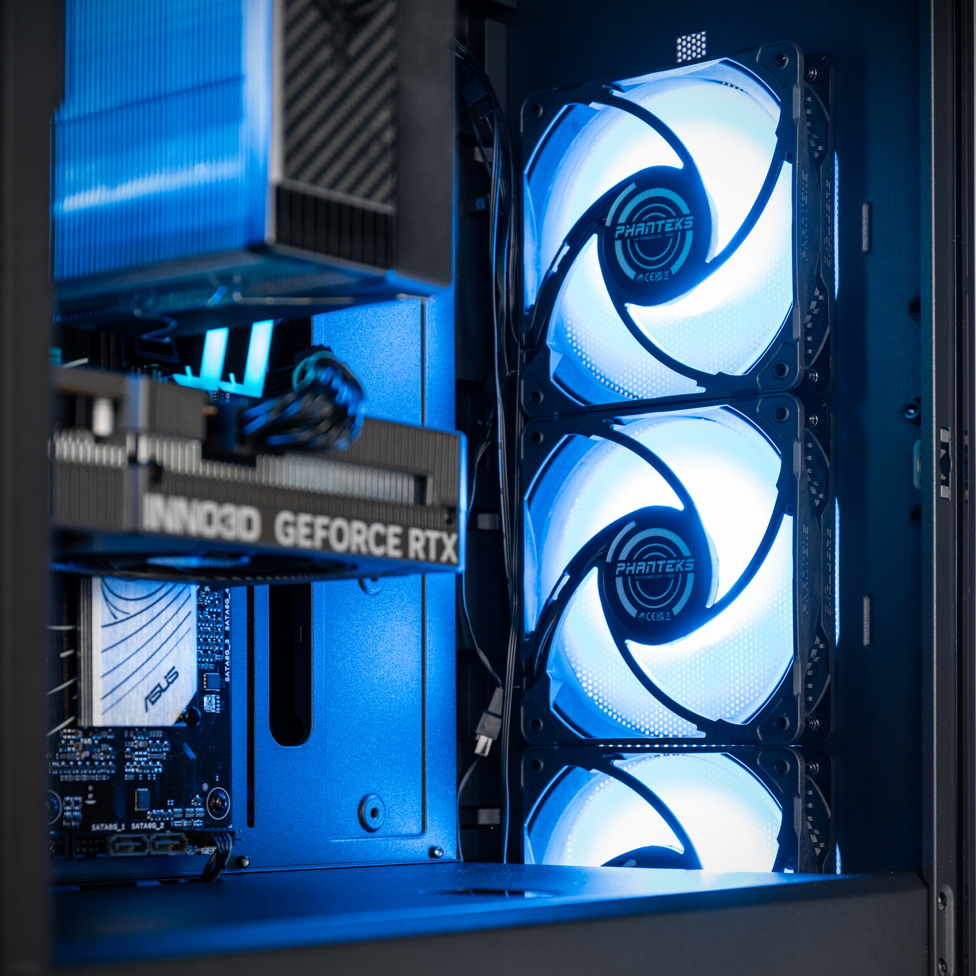 KingForge Gaming PC Bronze Innen KingForge Gaming-PC Bronze von innen